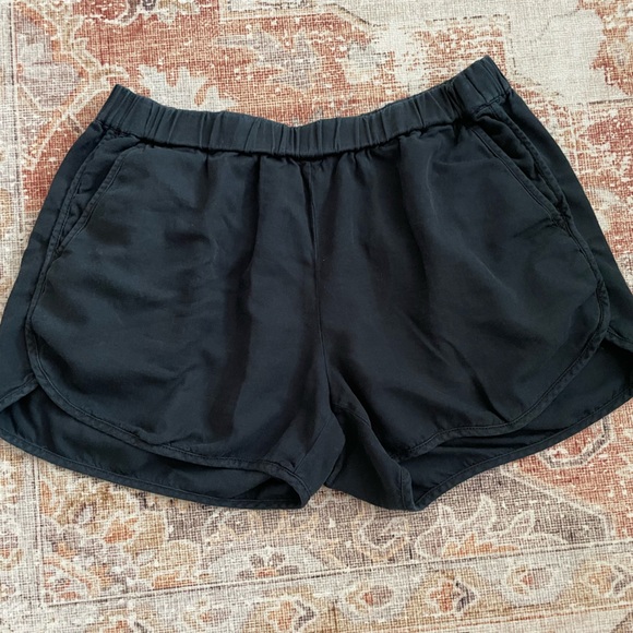 Madewell pull-on shorts - Picture 2 of 4